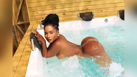 BarbaraFerreira — We come to enjoy this delicious jacuzzy