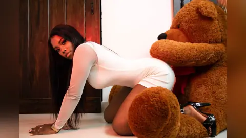 FarahLucy — 💋