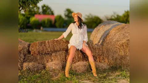 AngelinaKunis — Nature lover 😘