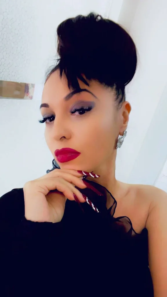 ClaireVontte — Streamate Photos