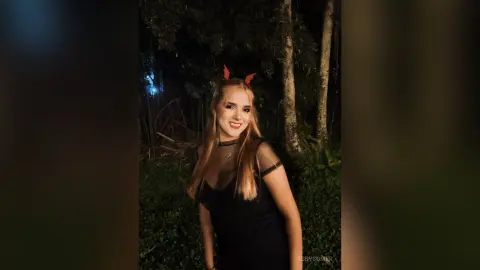 AbbySomer — 🧛🏻‍♀️