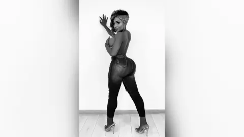 BarbaraFerreira — 🤎 Imagine how I raise my jeans