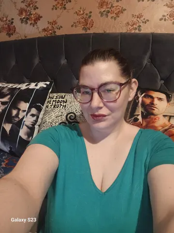 ZoeNextDoorx — Streamate Photos