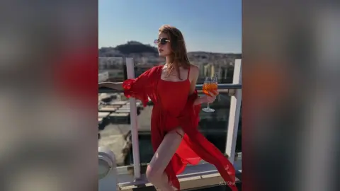 Alyona — Summer Holiday