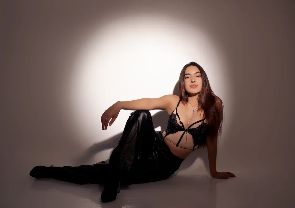 CelesteLarson — Streamate Photos