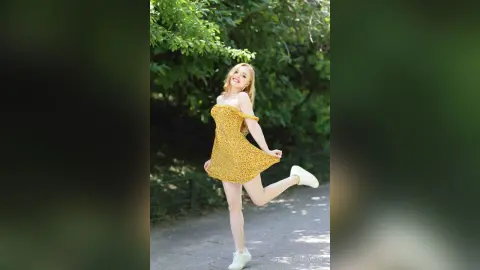 ChloeRichardson — Walking in the park