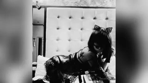 CarlaVendome — Noir