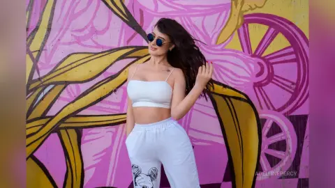 Adeline — Graffiti and street dance !