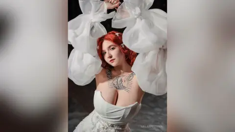 MelanieStoyn — 𝚋𝚛𝚒𝚍𝚎