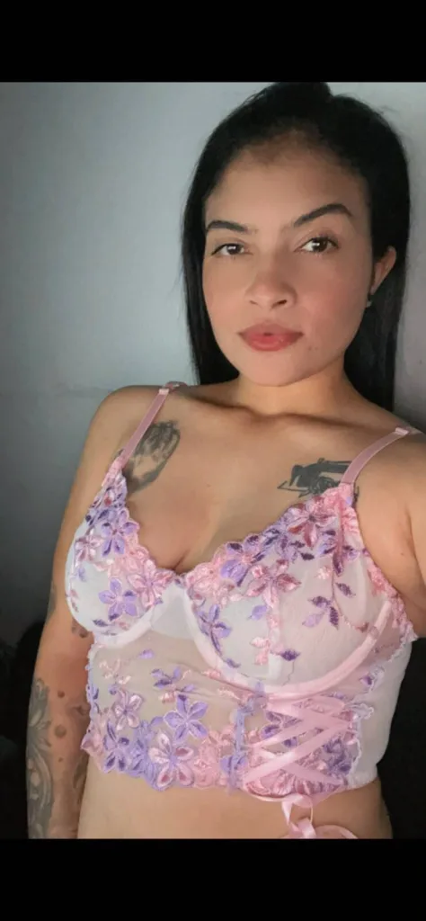 AylayZoe — Streamate Photos