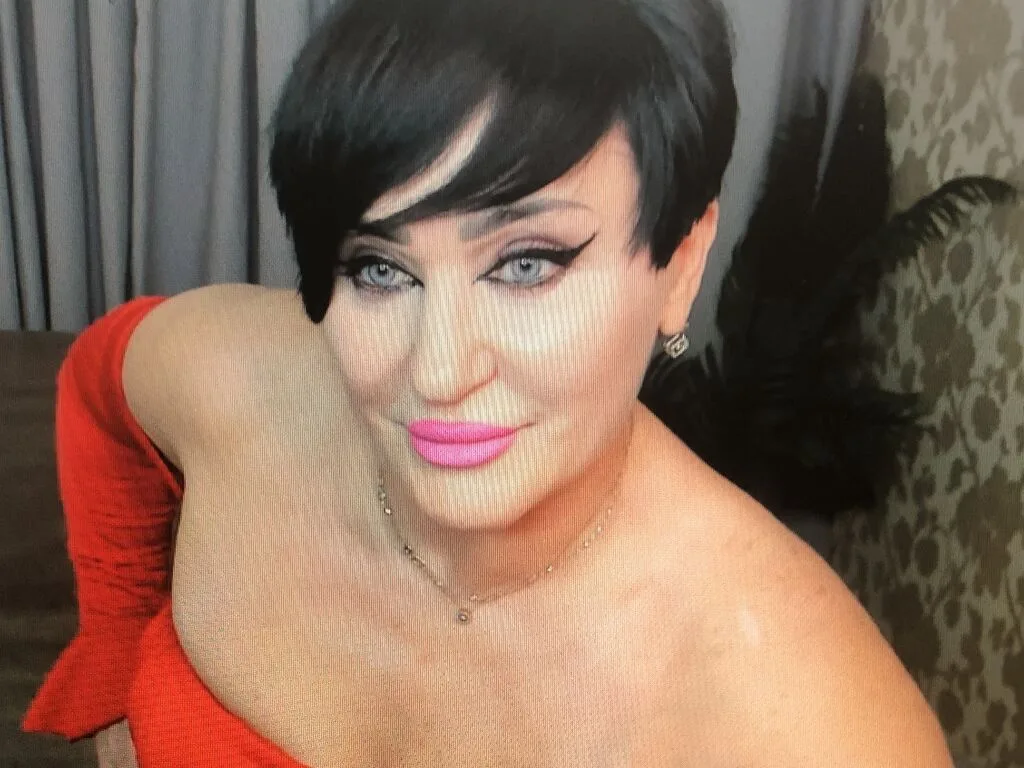 CleoVelvet