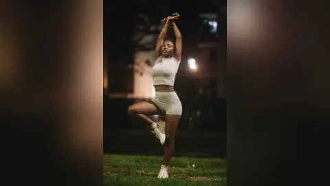 CrischelNovaks — Sexy sporty girl