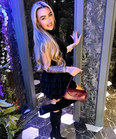 Miss_LaceyLouise — Streamate Photos