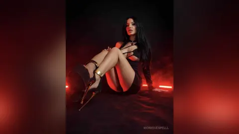 MoniqueSpelll — Royalty 