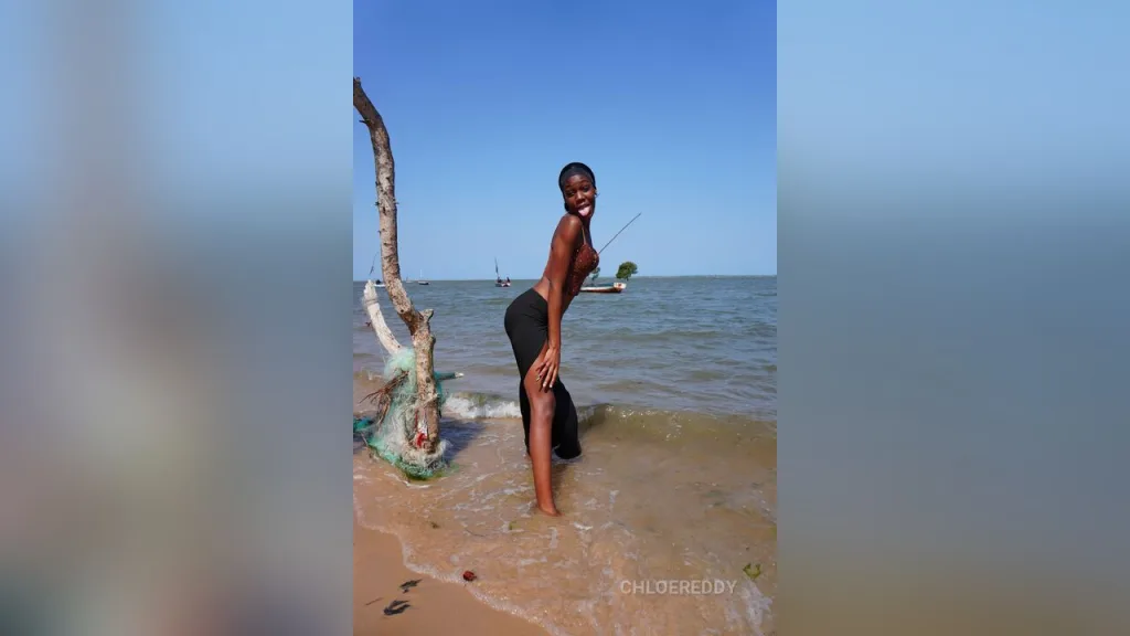 ChloeReddy — Day at the Beach