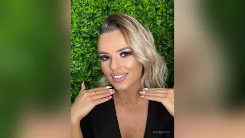 RianaRoss — Love me !