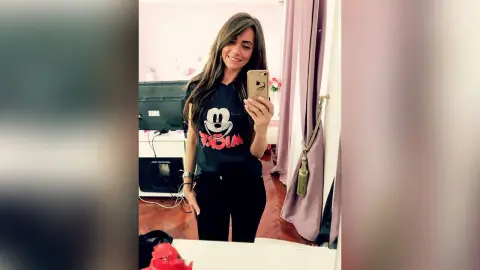 Arianna — Selfies &amp; Behind the camera