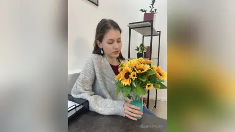 HilaryYonkers — Me