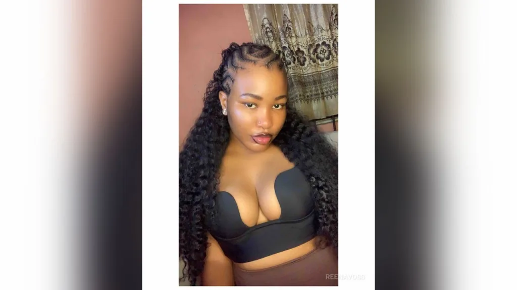 ReenaVoss — Sexy vixen