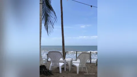 AnnAlcazar — On the beach 😎