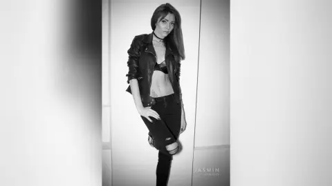Arianna — Black&amp;White
