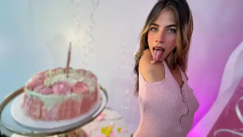 DulceeRosse — Streamate Photos