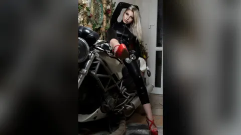 KaterinaGilbert — Leather & Motorbike