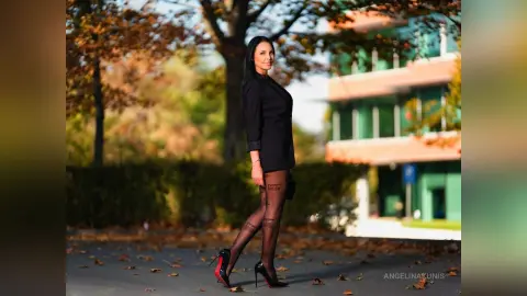 AngelinaKunis — New gallery