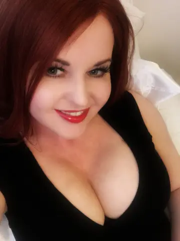 PrettyMilfyxo — Streamate Photos