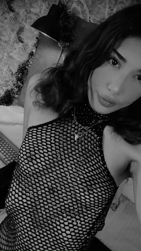 MilyMoretti — Streamate Photos