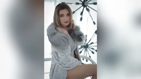 NikkiCarter — Glam !