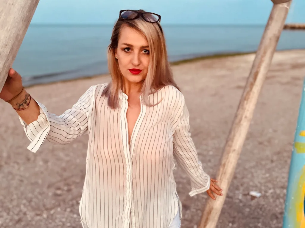MayaTrainnor — Streamate Photos