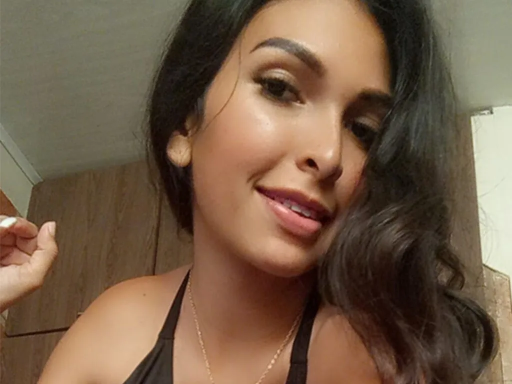 BrendaMontecarlo — live cam