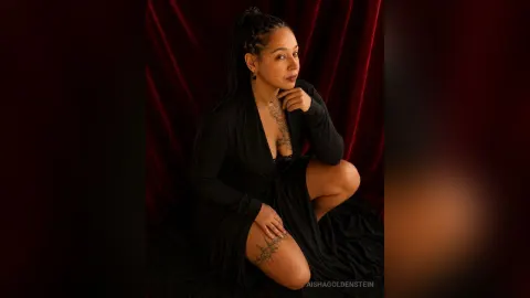 AishaGoldenstein — Lady vamp wanna punish u