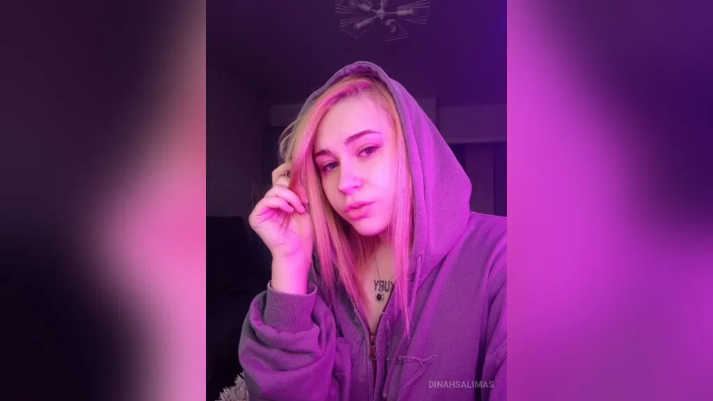 DinahSalimas — Just Me