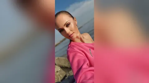 TaniaRaymond — Outdoor pictures 🥰