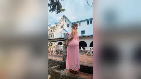 EmmaFerrari — 🌸🌸🌸