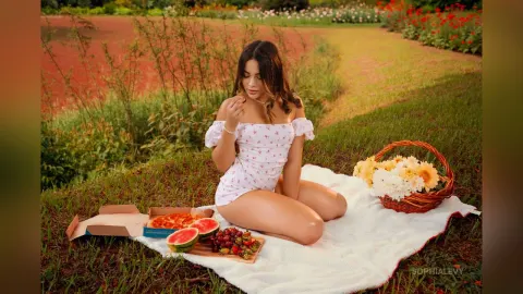 SophiaLevy — A date with me?👄❤️