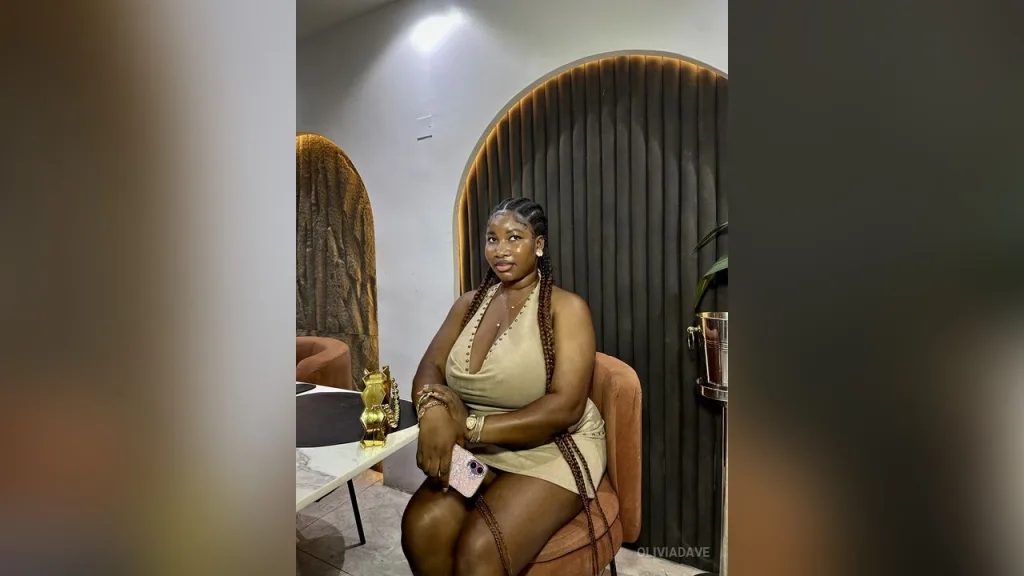 OliviaDave β Looking funny and hot π₯΅
