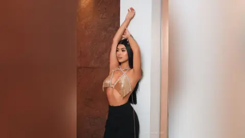 AdrianaKlose — The art of pure elegance