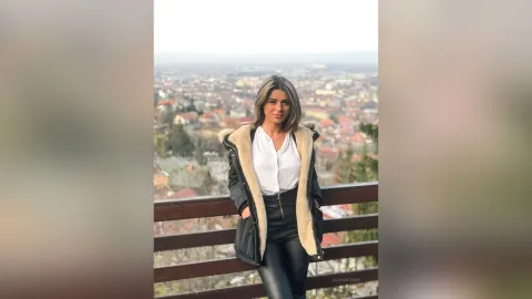 AlessiaThiery — Dressed or undressed?