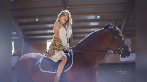 CarolineMayer — Horse ride♥