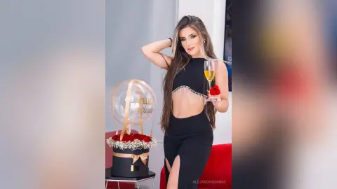 AlejandraDamac — HB