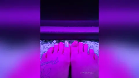 AnnaRosella — cotton candy toes 