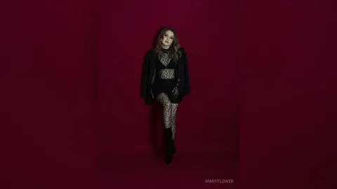 MaryFlower — You'll be hooked by this Gothic