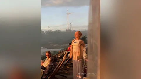 AngelinaEvanss — Vv