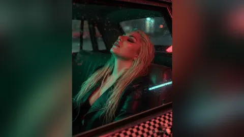 CarlyKnox — Hello