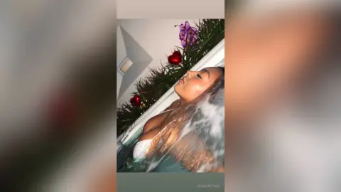 JessiCarther — Take a bath 