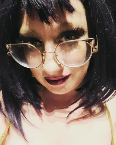 CurvySiren — Streamate Photos