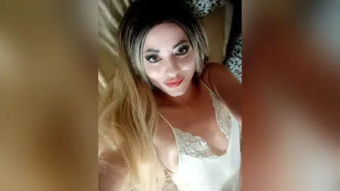 LionessoneForu — hot pics